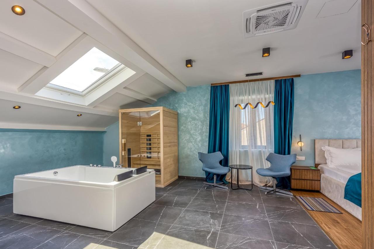 San Valentino Palace Aparthotel Umag Kültér fotó